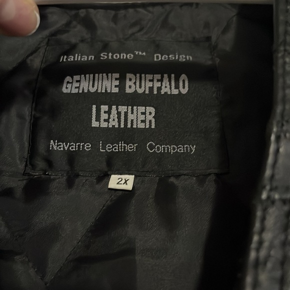 Genuine Buffalo Black Leather Vest - Picture 3 of 4